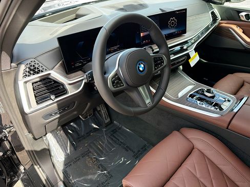 New 2026 BMW X5 xDrive50e w/ Executive Package image 26