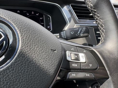 Used 2019 Volkswagen Tiguan S image 17