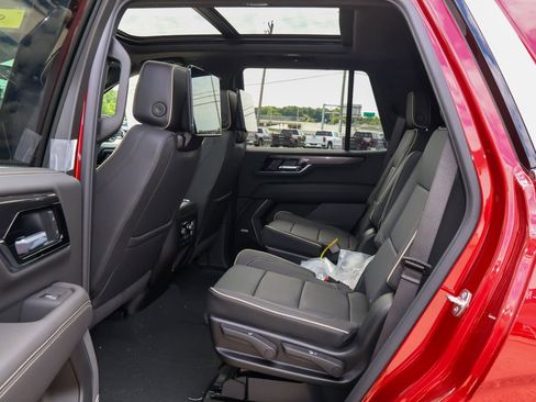 New 2026 GMC Yukon Elevation w/ Elevation Premium Package AWD/4WD image 12