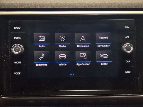 Used 2020 Volkswagen Atlas Cross Sport SEL Premium AWD/4WD image 25