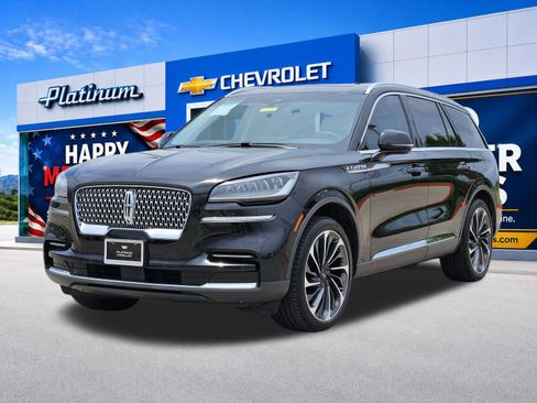 Used 2024 Lincoln Aviator Reserve w/ Equipment Group 201A RWD image 2