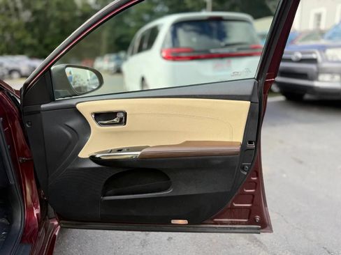 Used 2015 Toyota Avalon XLE FWD image 30