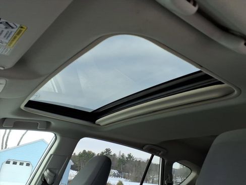 Used 2014 Toyota RAV4 XLE image 17