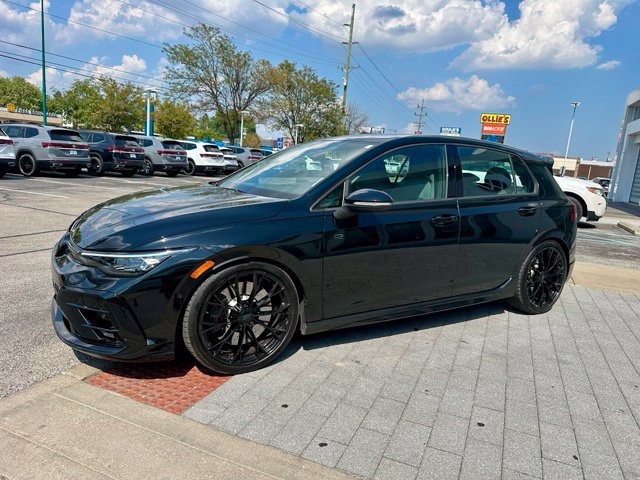 Used 2025 Volkswagen Golf R Black Edition AWD/4WD image 3