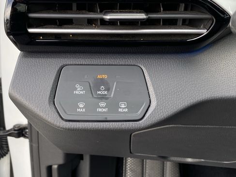 Certified 2023 Volkswagen ID.4 Pro S AWD/4WD image 31