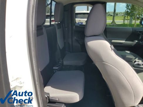 Used 2022 Toyota Tacoma SR RWD image 14