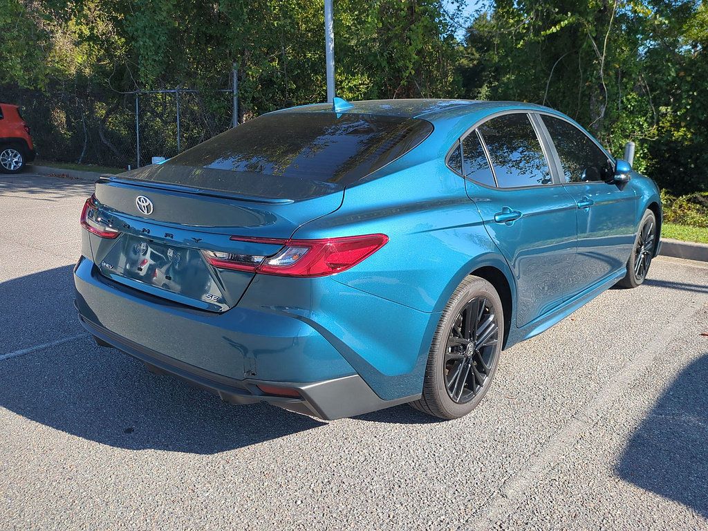 Used 2025 Toyota Camry SE FWD image 2