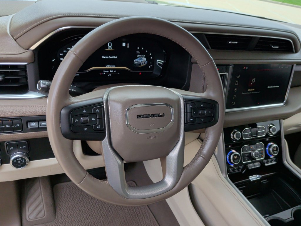 Used 2022 GMC Yukon Denali RWD image 18