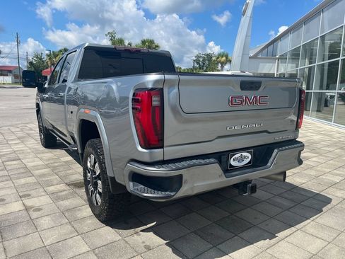 Used 2024 GMC Sierra 2500 Denali w/ Denali Reserve Package AWD/4WD image 4