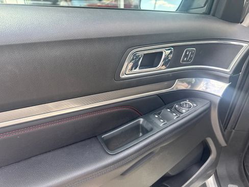 Used 2018 Ford Explorer Sport w/ Equipment Group 401A AWD/4WD image 10
