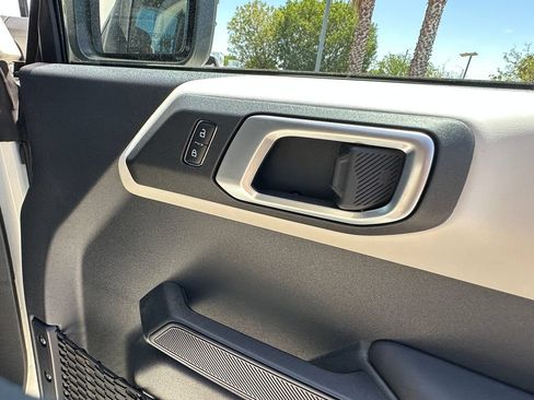 New 2026 Ford Bronco Outer Banks w/ Sasquatch Package AWD/4WD image 16