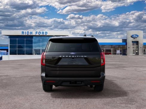 New 2027 Ford Expedition Active AWD/4WD image 7