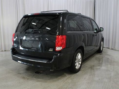 Used 2019 Dodge Grand Caravan SXT FWD image 23