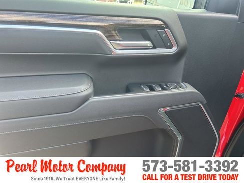 New 2026 GMC Sierra 1500 SLE image 9