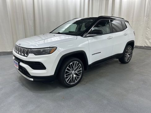 Used 2022 Jeep Compass Limited w/ Elite Group image 2