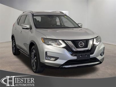 Used 2017 Nissan Rogue SL w/ SL Premium Package