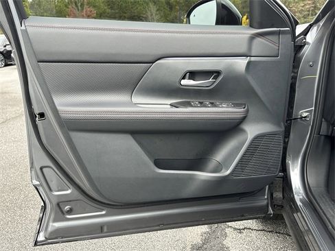 New 2026 Nissan Kicks SR w/ SR Premium Package image 11