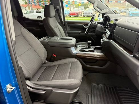 Used 2022 GMC Sierra 1500 Elevation w/ X31 Off-Road Package image 32