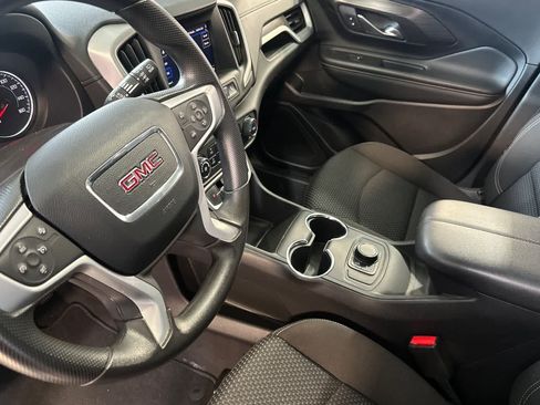 Used 2024 GMC Terrain SLE FWD image 14