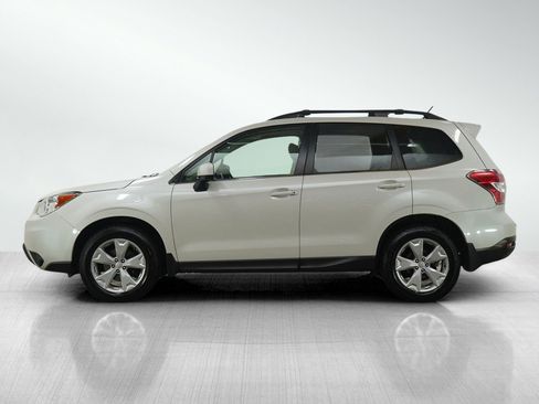 Used 2015 Subaru Forester 2.5i Limited image 2