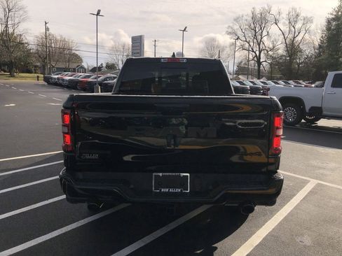 New 2026 RAM 1500 4x4 Crew Cab image 18