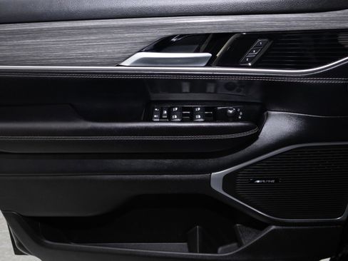 Used 2023 Jeep Wagoneer Series II image 26