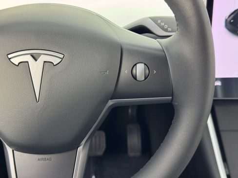 Used 2021 Tesla Model Y Long Range image 20