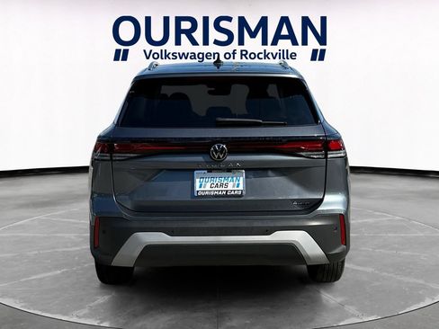 Used 2025 Volkswagen Tiguan S AWD/4WD image 5