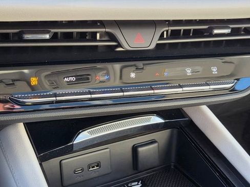 New 2026 Buick Envision Avenir image 33