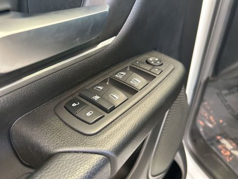 Used 2022 RAM 1500 Big Horn w/ Night Edition image 37