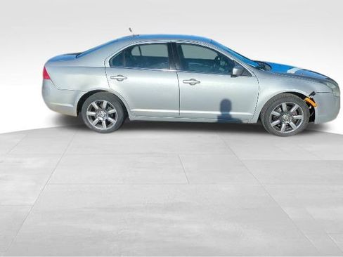 Used 2010 Mercury Milan Premier image 4