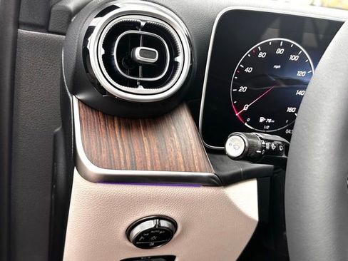 Certified 2024 Mercedes-Benz GLC 300 4MATIC image 17