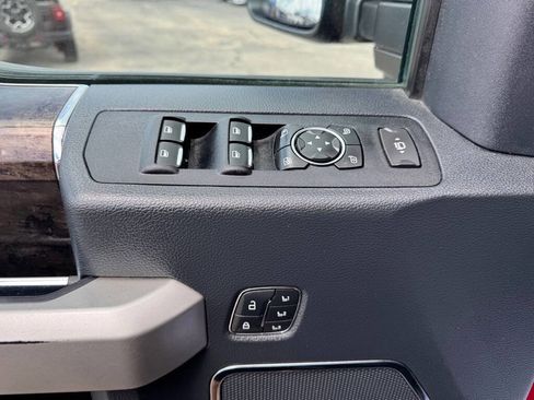 Used 2022 Ford F250 Lariat w/ Tremor Off-Road Package image 13