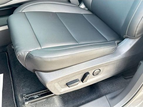 New 2025 Nissan Murano SV w/ Cargo Package image 18