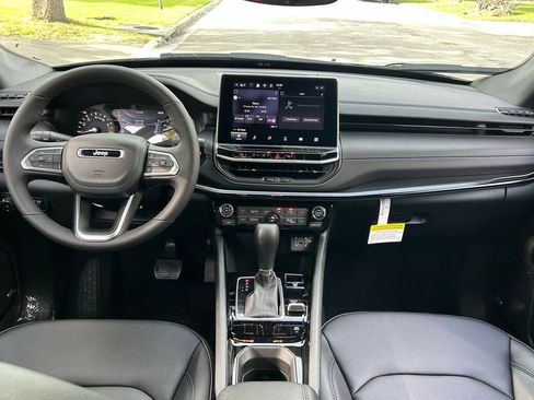 New 2025 Jeep Compass Limited w/ Sun & Sound Group image 12