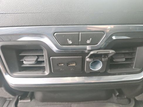 Used 2021 GMC Sierra 1500 Denali w/ Denali Ultimate Package image 17