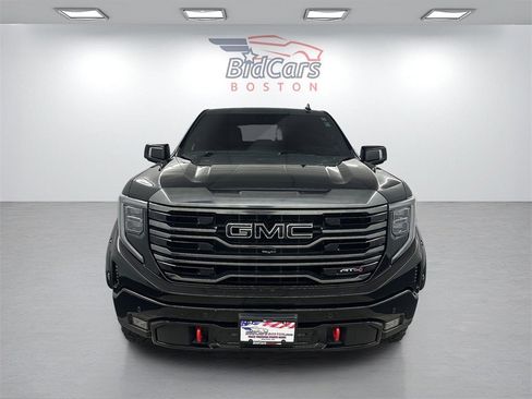 Used 2023 GMC Sierra 1500 AT4 w/ Technology Package image 2