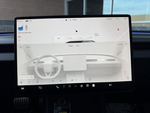 Used 2024 Tesla Model 3 Performance image 25