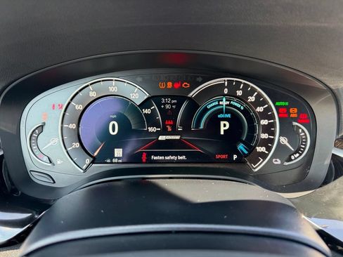 Used 2019 BMW 530e RWD image 22