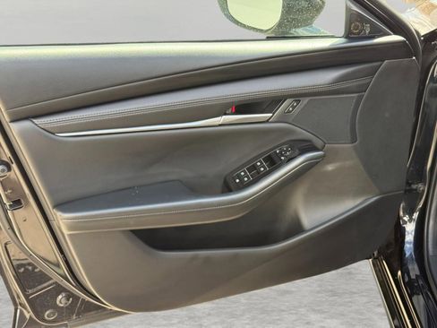 Used 2025 MAZDA MAZDA3 s FWD image 9