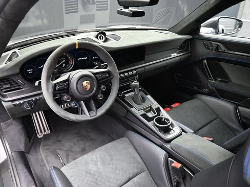 Used 2024 Porsche 911 GT3 RS RWD image 6