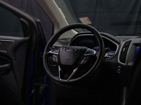 Used 2020 Ford Edge SEL image 14