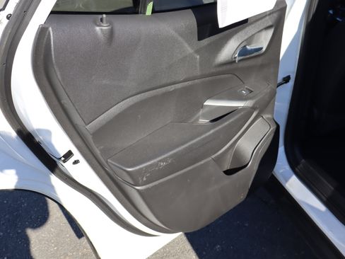 Certified 2024 Chevrolet Trax RS w/ Driver Confidence Package image 31