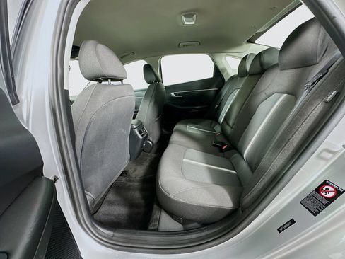 Used 2020 Hyundai Sonata SEL w/ Convenience Package FWD image 15