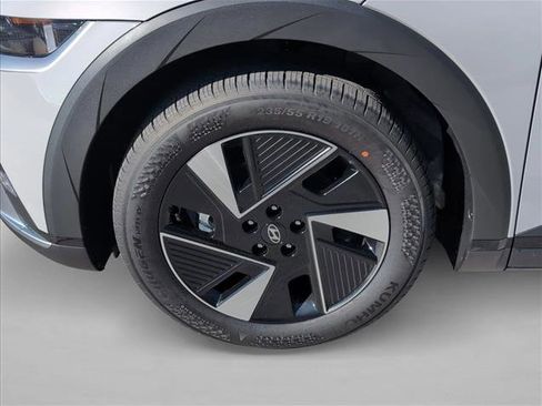 New 2026 Hyundai Ioniq 5 SE image 10