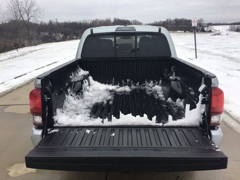 Used 2023 Toyota Tacoma SR image 5