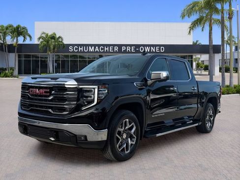 Used 2025 GMC Sierra 1500 SLT w/ SLT Premium Package AWD/4WD image 3