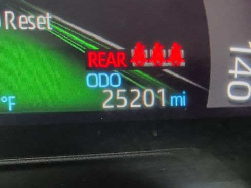 Used 2024 Toyota RAV4 XLE FWD image 17