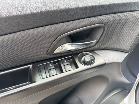 Used 2014 Chevrolet Cruze LT FWD image 14