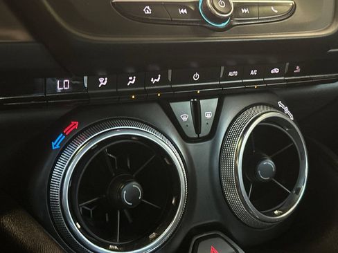Used 2020 Chevrolet Camaro LT RWD image 19